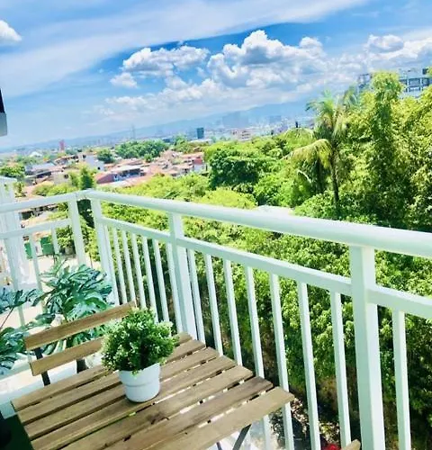 Cozy And Sunny Near To Mactan Cebu International Airport - Amani Grand & Residences Apartment Lapu-Lapu City