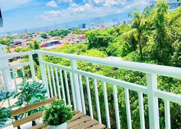 Cozy And Sunny Near To Mactan Cebu International Airport - Amani Grand & Residences *