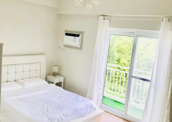 Cozy And Sunny Near To Mactan Cebu International Airport - Amani Grand & Residences Apartment