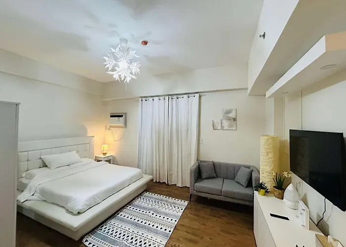 Cozy And Sunny Near To Mactan Cebu International Airport - Amani Grand & Residences Apartment